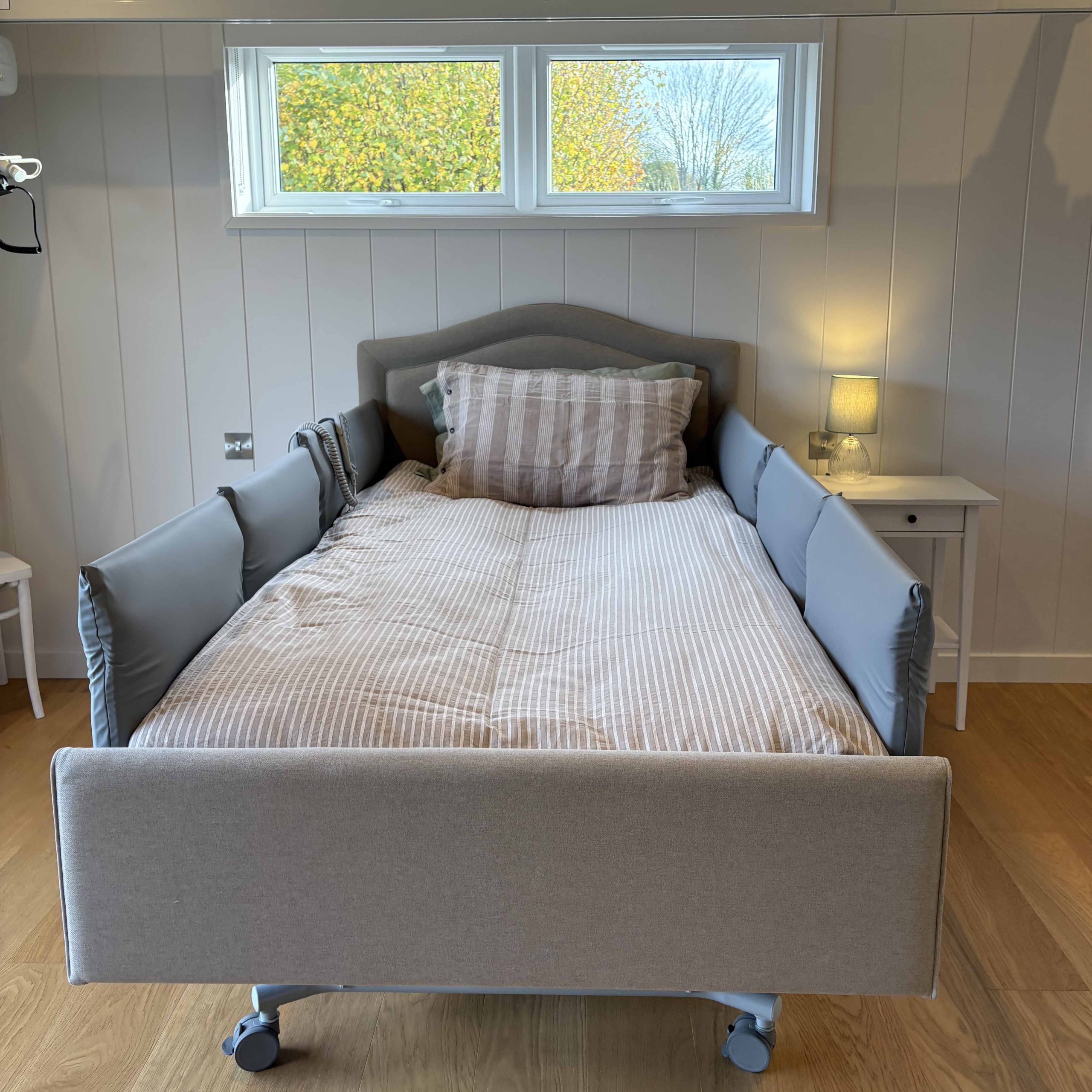 The Bank, Accessible accommodation in Herefordshire, lakeside retreat, fully accessible holiday